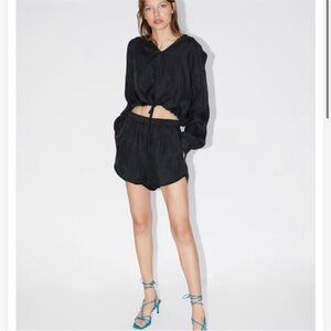 Zara Fillsens Dark Charcoal Hoodie and Short Set
Size L shorts Size M Hoodie